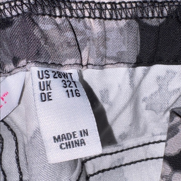 🆕 Isaac Mizhari Live Floral Plus Black and White Pants 28WTall - Picture 4 of 6